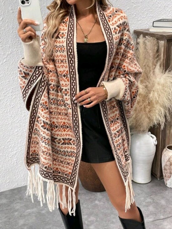 Sweaters - Casual Geometric Pattern Fringe Hem Batwing Sleeve Cardigan, Autumn